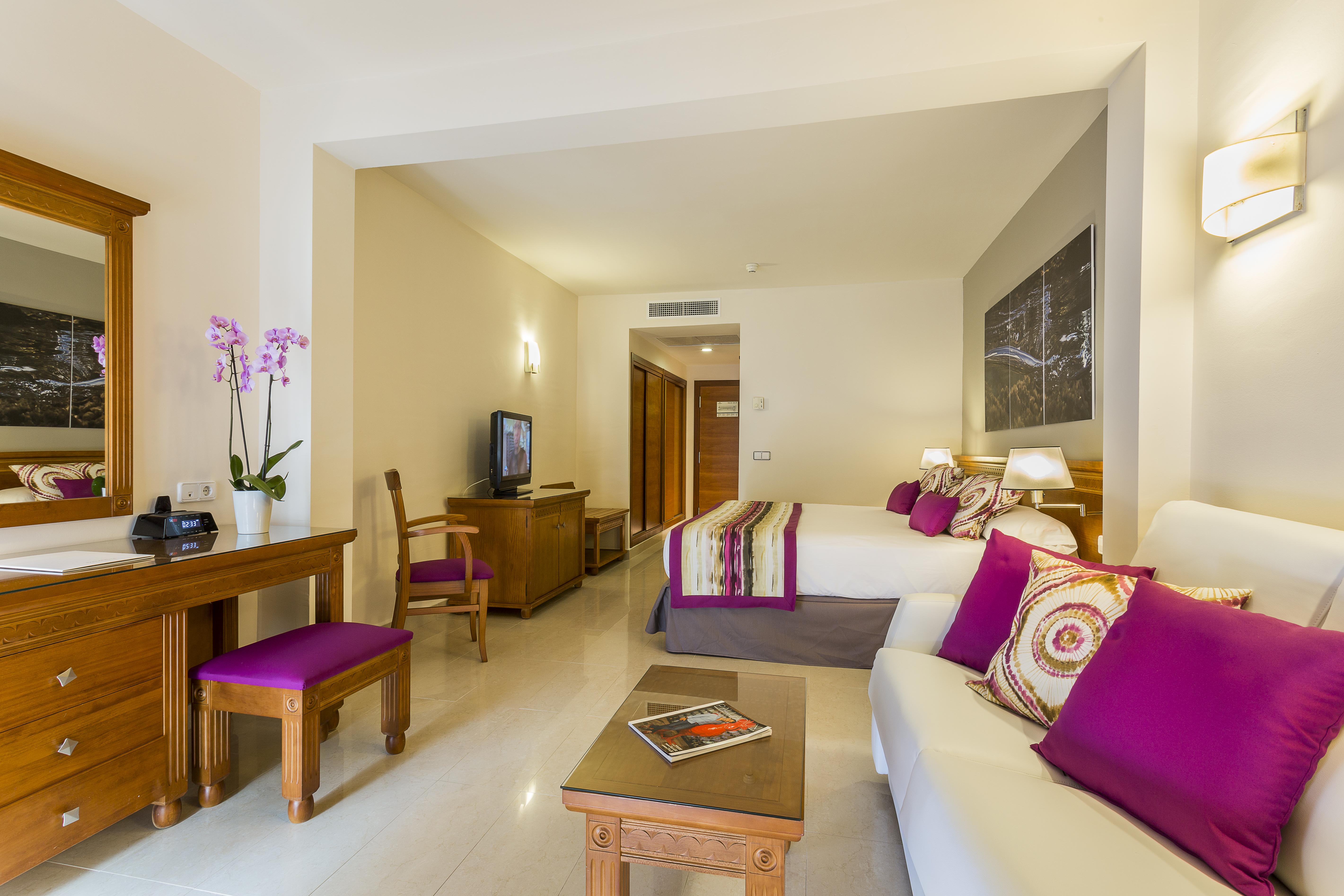 Grand Palladium Select Palace Ibiza Плая ден Боса Екстериор снимка Junior Suite