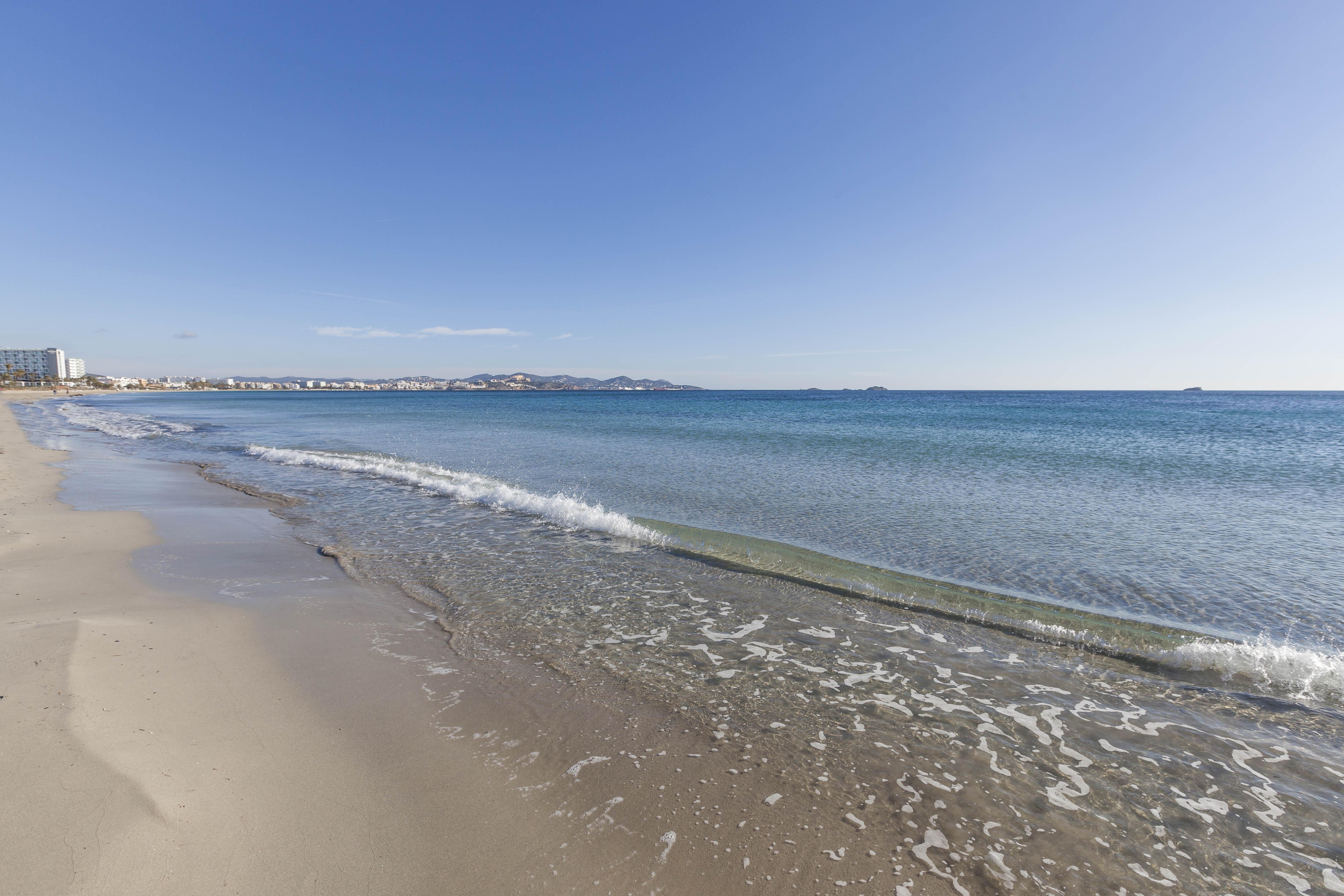 Grand Palladium Select Palace Ibiza Плая ден Боса Екстериор снимка The beach of Cala Galdana