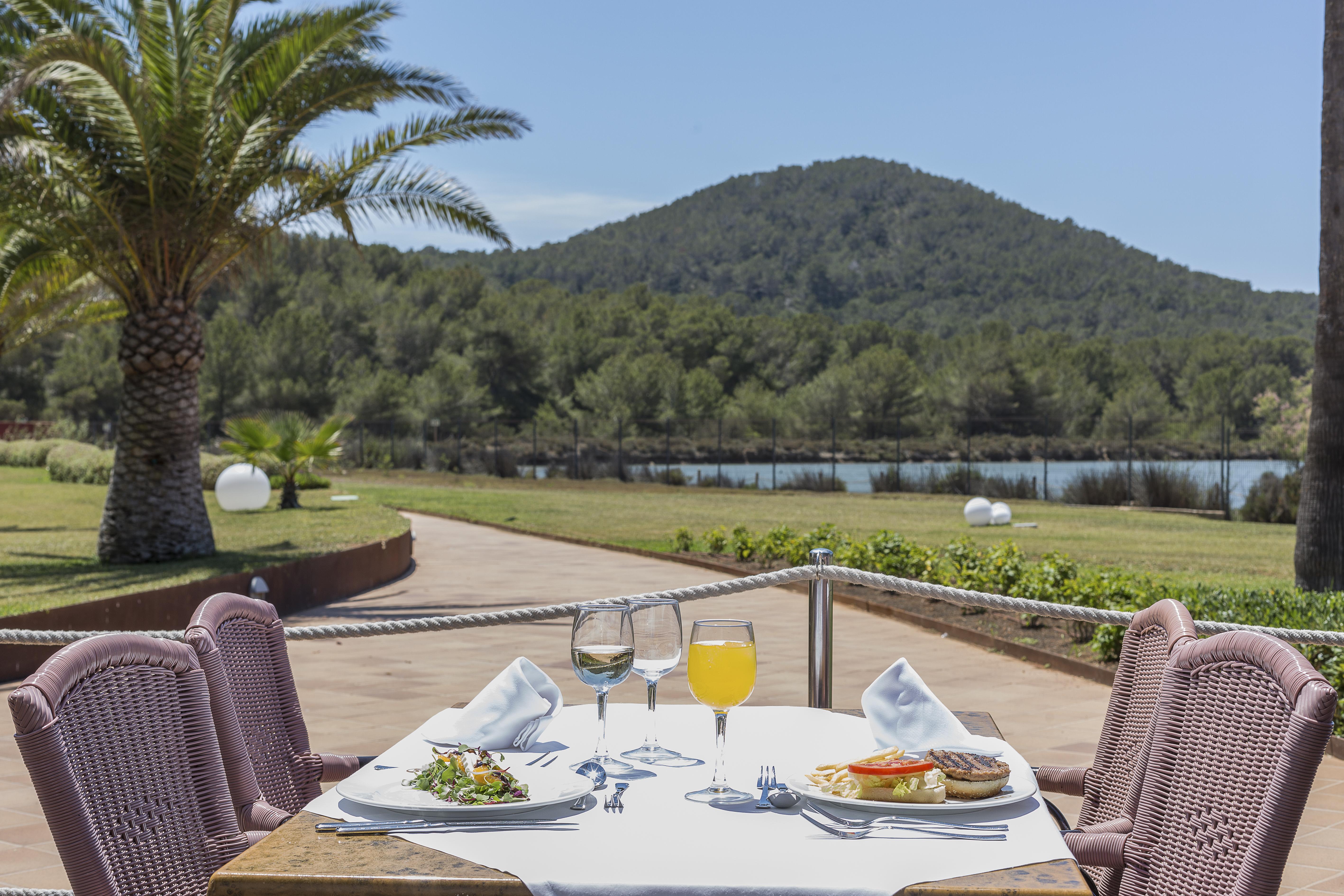 Grand Palladium Select Palace Ibiza Плая ден Боса Екстериор снимка Hotel